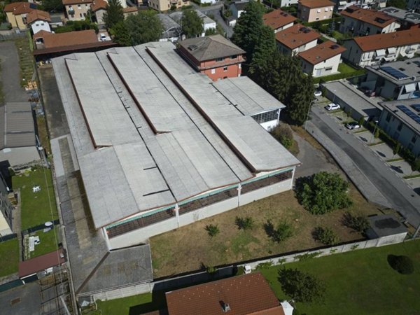 capannone in vendita a Varese in zona Viale Belforte