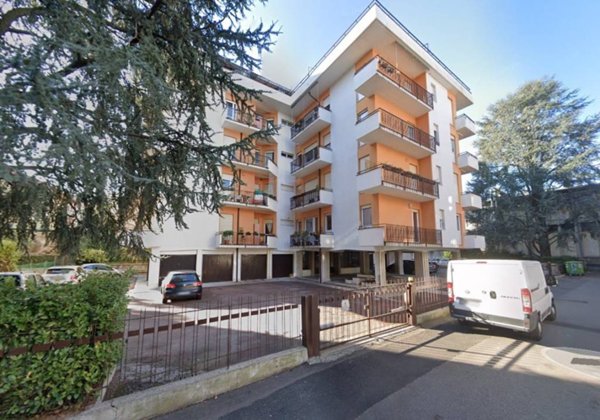 appartamento in vendita a Varese in zona Ippodromo
