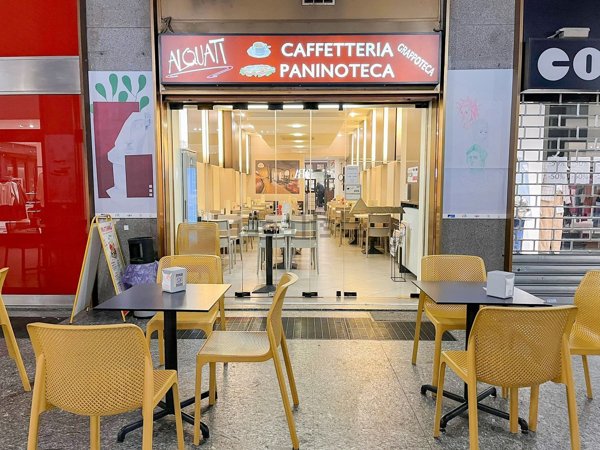 negozio in vendita a Varese in zona Centro Città