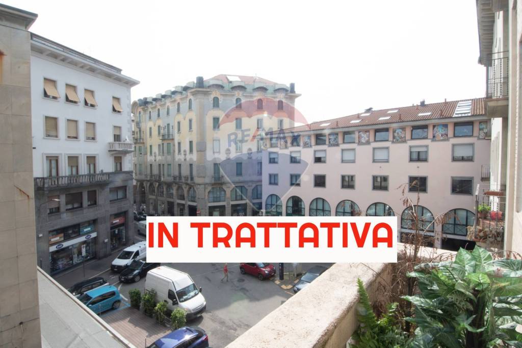 appartamento in vendita a Varese in zona Centro Città