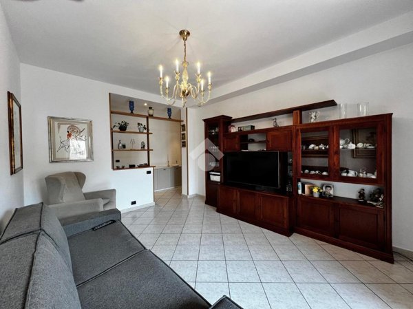 appartamento in vendita a Varese in zona Bizzozero