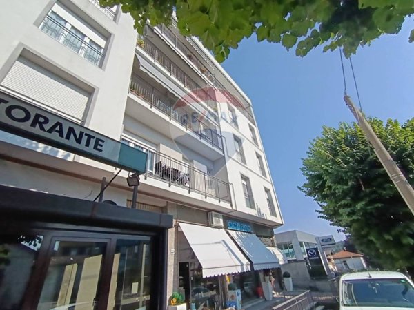 appartamento in vendita a Varese in zona Bizzozero