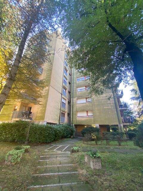 appartamento in vendita a Varese in zona Viale Belforte