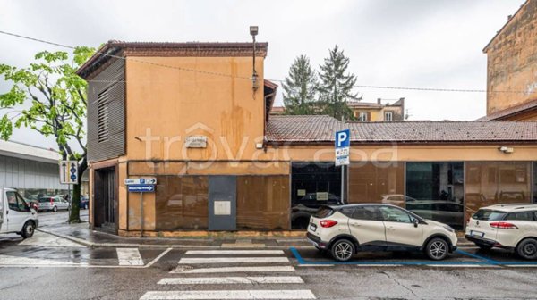ufficio in vendita a Varese in zona Centro Città