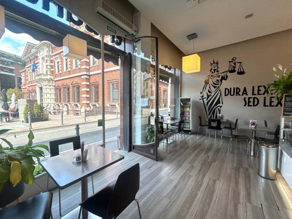 appartamento in vendita a Varese in zona Centro Città