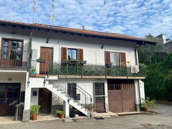 appartamento in vendita a Varese in zona Bosto