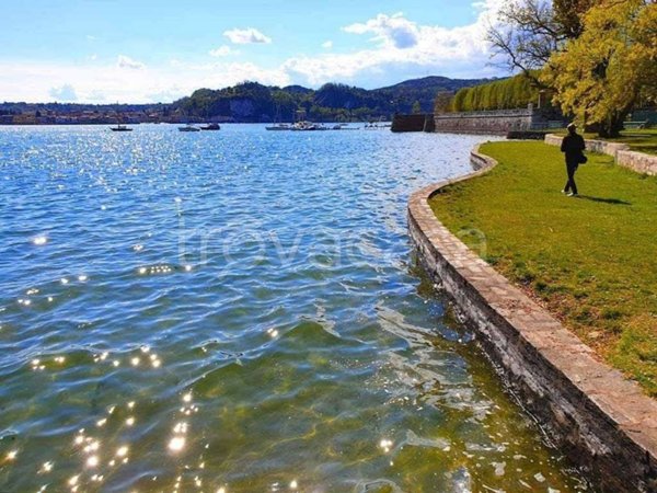 negozio in vendita a Varese in zona Centro Città