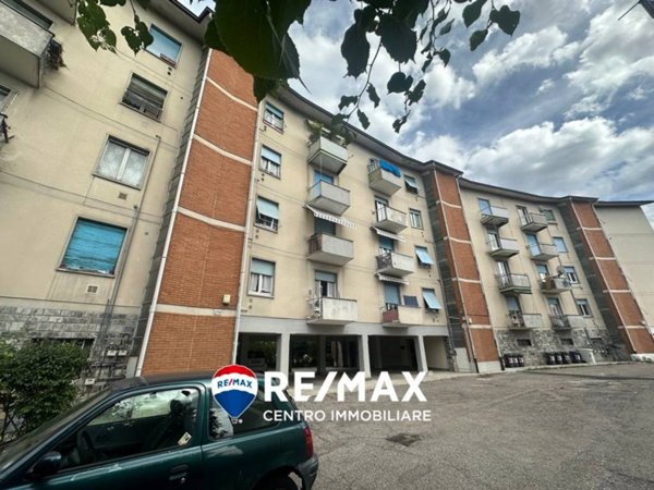appartamento in vendita a Varese in zona Ippodromo