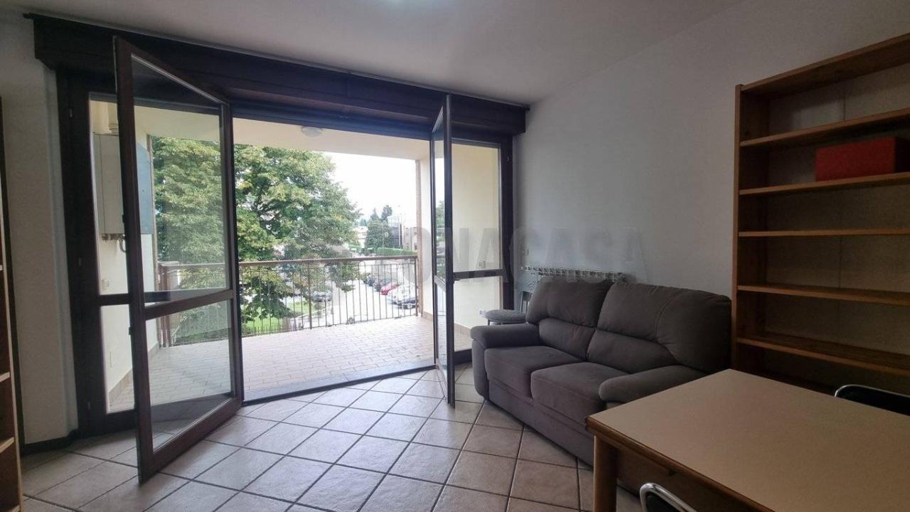 appartamento in vendita a Varese in zona Giubiano