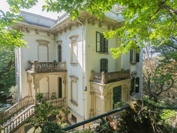 casa indipendente in vendita a Varese in zona Rasa di Varese
