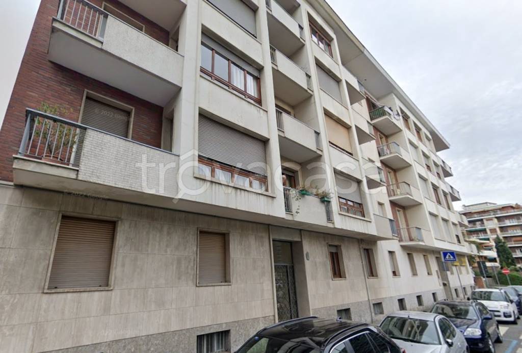 ufficio in vendita a Varese in zona Brunella