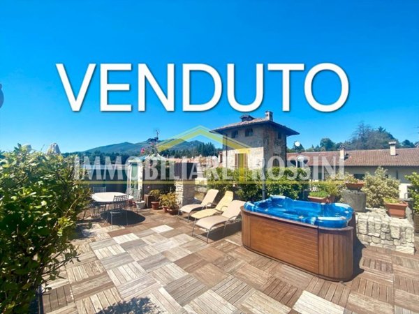 appartamento in vendita a Varese in zona Centro Città