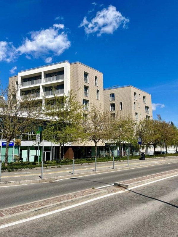 appartamento in vendita a Varese in zona Avigno