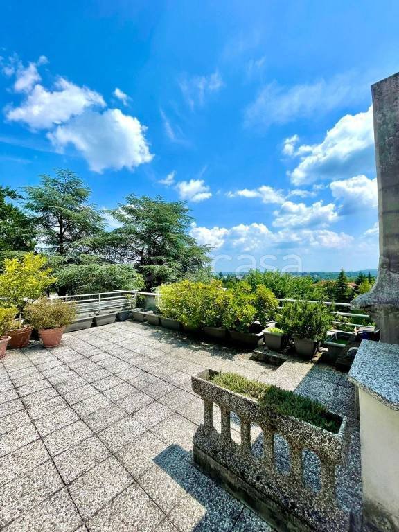 appartamento in vendita a Varese in zona San Gallo