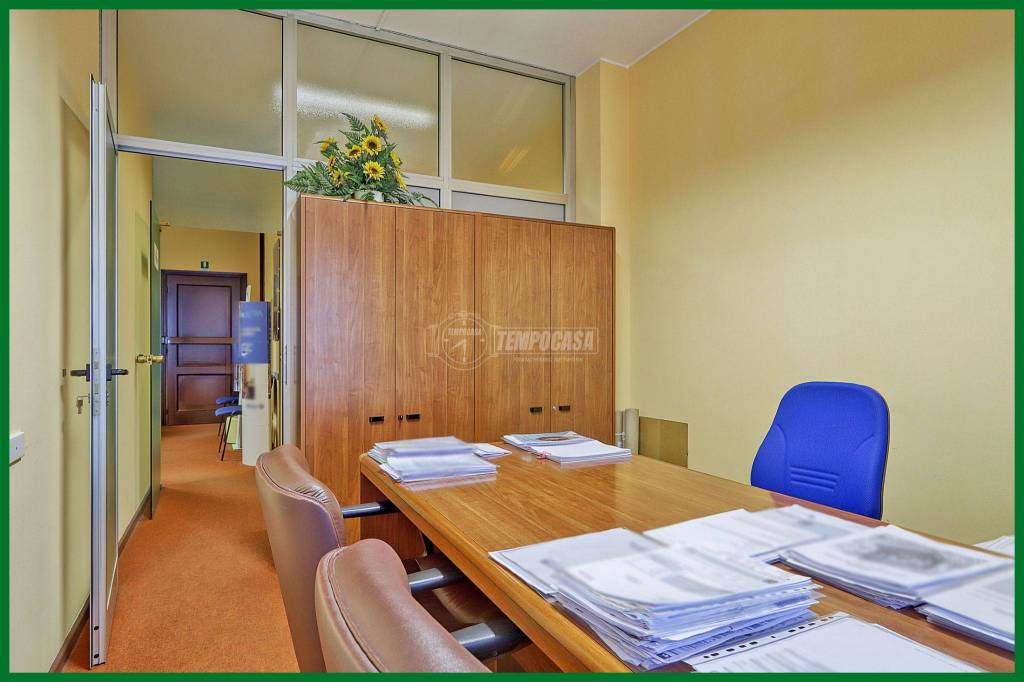 appartamento in vendita a Varese in zona Brunella