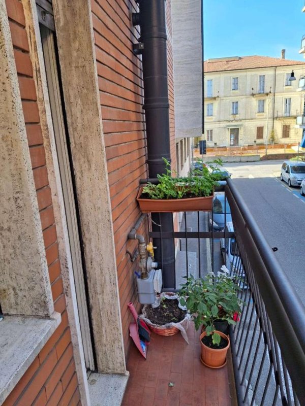 appartamento in vendita a Varese in zona Biumo