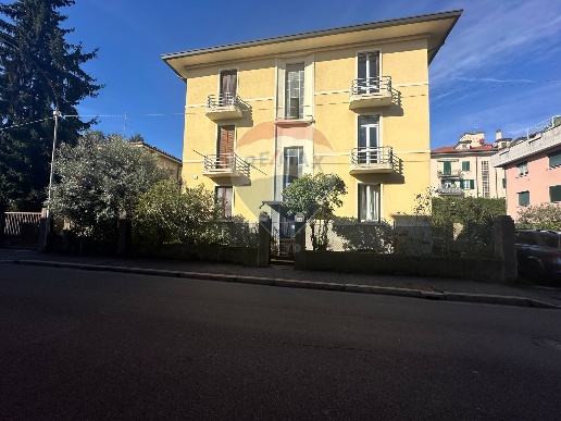 appartamento in vendita a Varese in zona Bizzozero