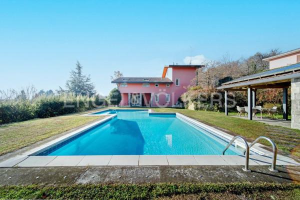 casa indipendente in vendita a Varese in zona Bizzozero