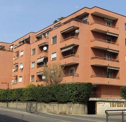 appartamento in vendita a Varese in zona Ippodromo