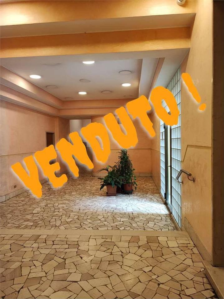 appartamento in vendita a Varese in zona Centro Città