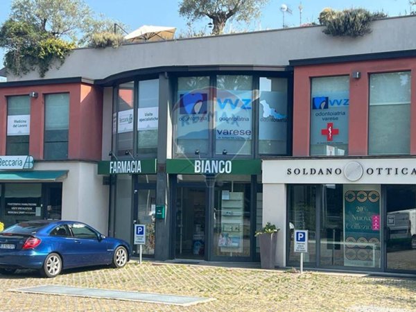 ufficio in vendita a Varese in zona Bobbiate