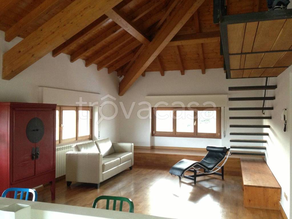 appartamento in vendita a Varese in zona Viale Belforte