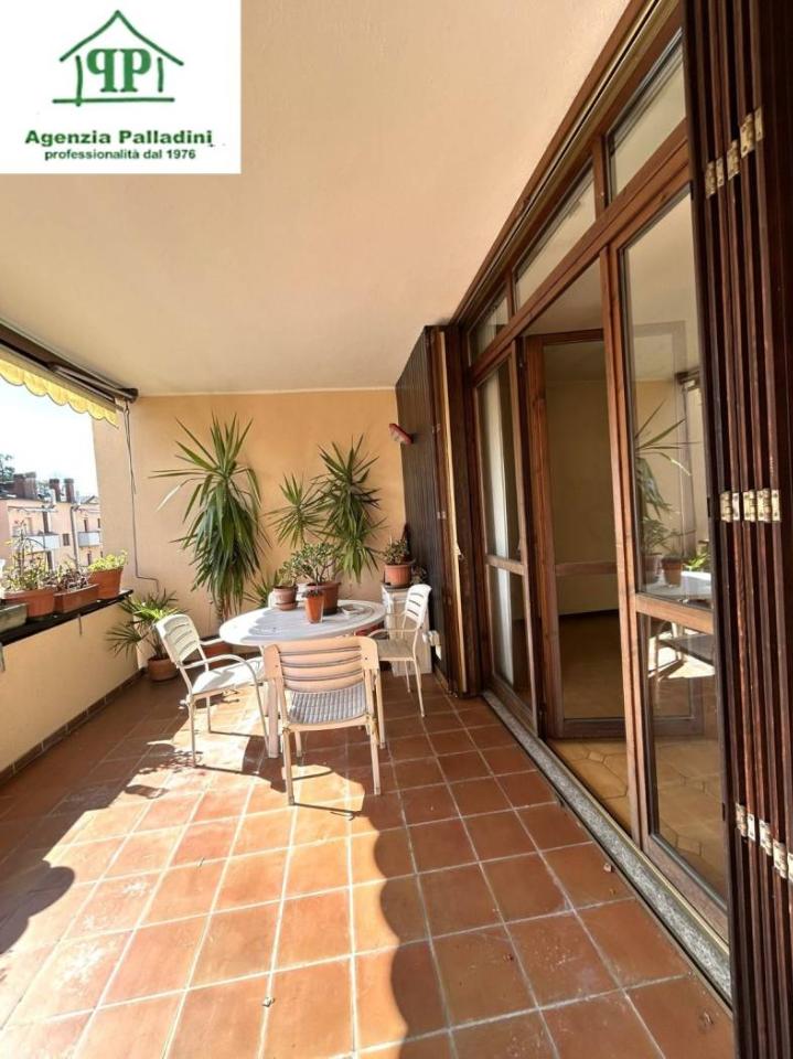 appartamento in vendita a Varese in zona Velate