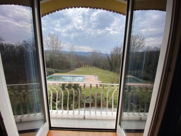 casa indipendente in vendita a Varese in zona Bosto