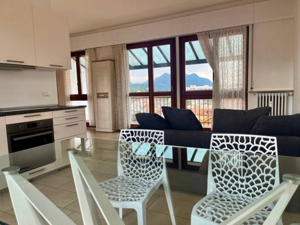 appartamento in vendita a Varese in zona Bosto