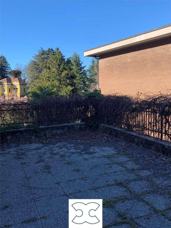 appartamento in vendita a Varese in zona Capolago