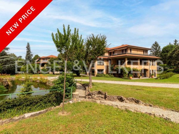 appartamento in vendita a Varese in zona Bosto