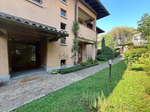 appartamento in vendita a Varese in zona Masnago