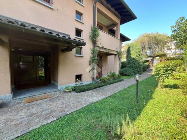 appartamento in vendita a Varese in zona Masnago