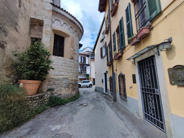 appartamento in vendita a Varese in zona Sant'Ambrogio