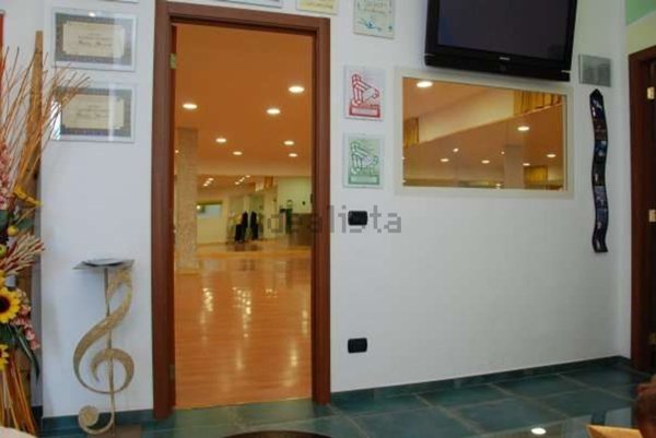 ufficio in vendita a Varese in zona San Fermo