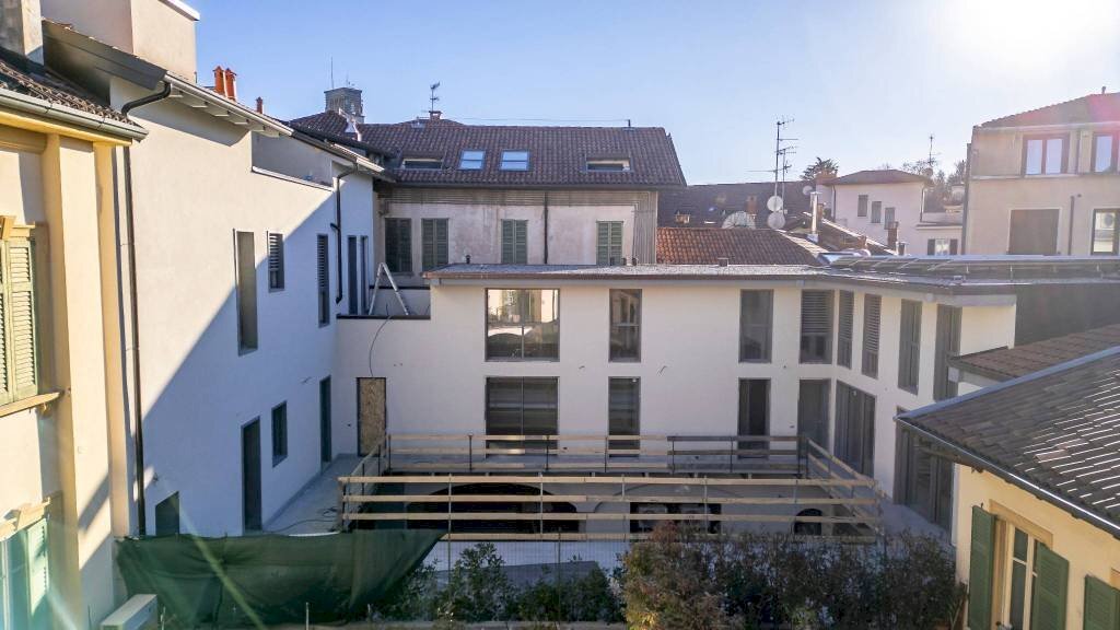 appartamento in vendita a Varese in zona Centro Città