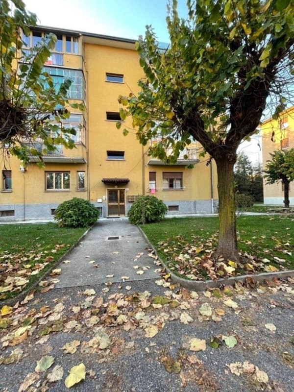 appartamento in vendita a Varese in zona Viale Borri