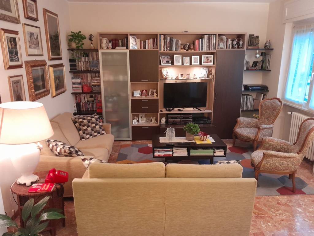 appartamento in vendita a Varese in zona Capolago