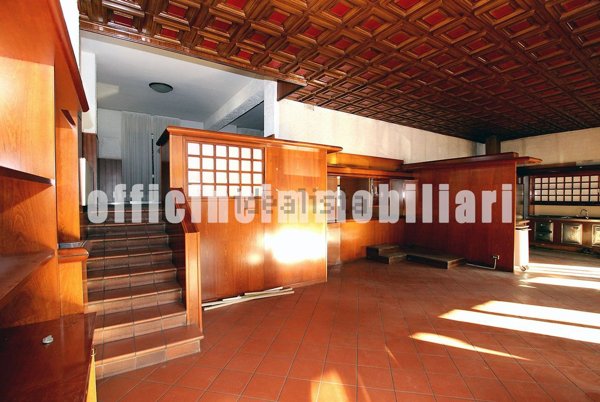 negozio in vendita a Varese in zona Viale Belforte