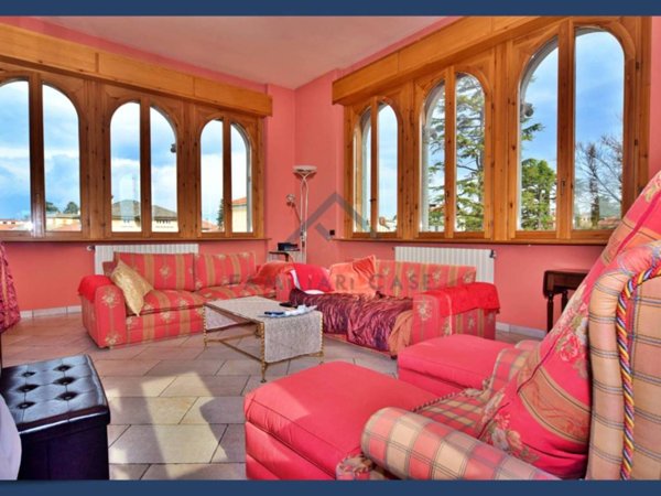 appartamento in vendita a Varese in zona Giubiano