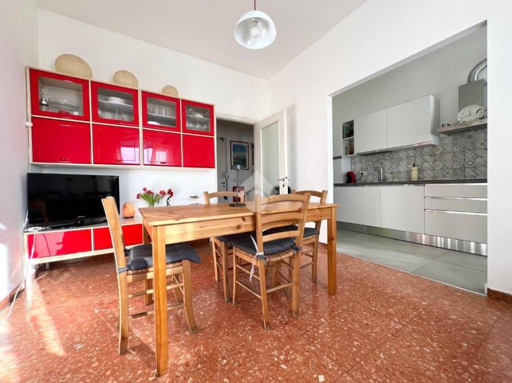 appartamento in vendita a Varese in zona Giubiano