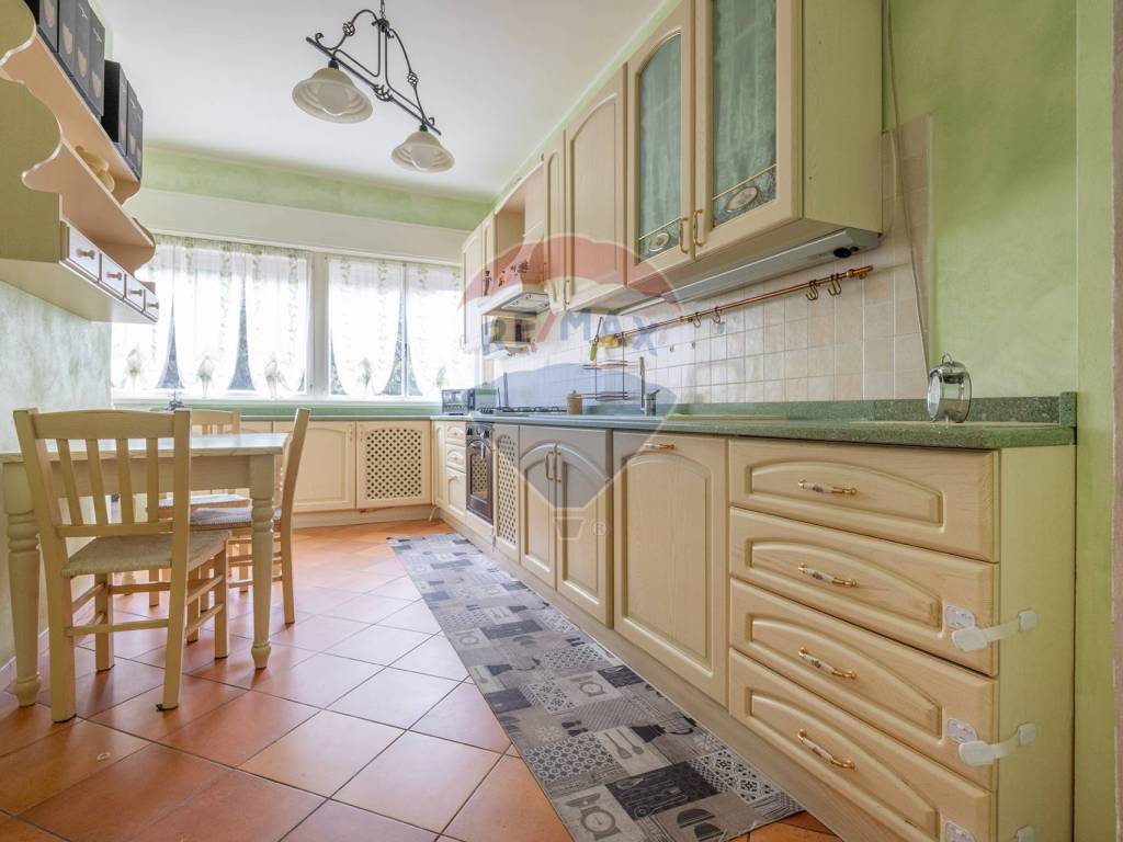 appartamento in vendita a Varese in zona Viale Belforte
