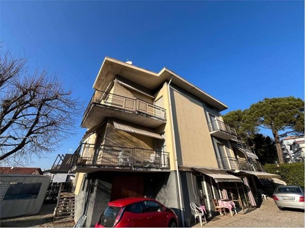 appartamento in vendita a Varese in zona Bobbiate