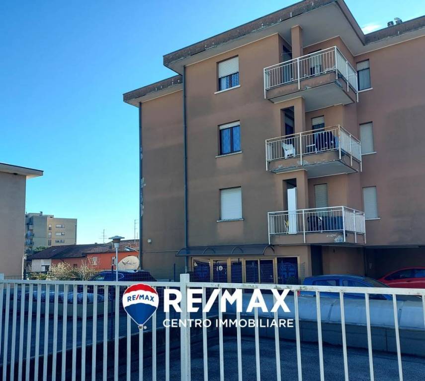 appartamento in vendita a Varese in zona Centro Città