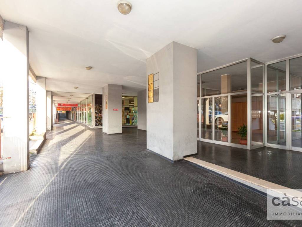 appartamento in vendita a Varese in zona Masnago