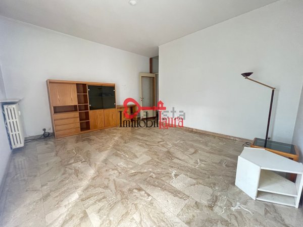 appartamento in vendita a Varese in zona Sant'Ambrogio