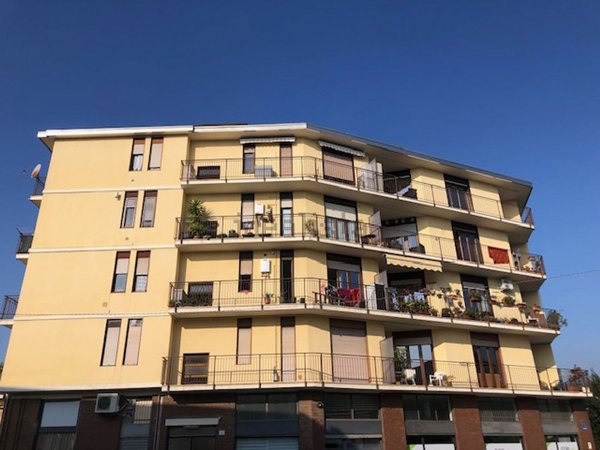 appartamento in vendita a Varese in zona Viale Belforte