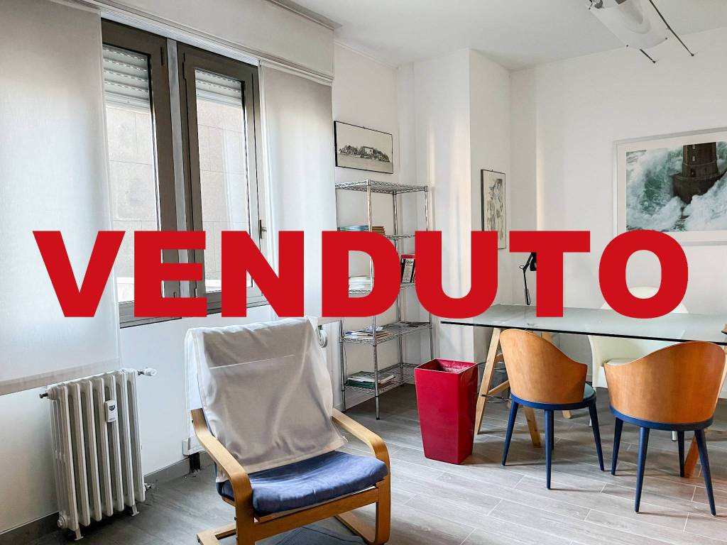 ufficio in vendita a Varese in zona Centro Città