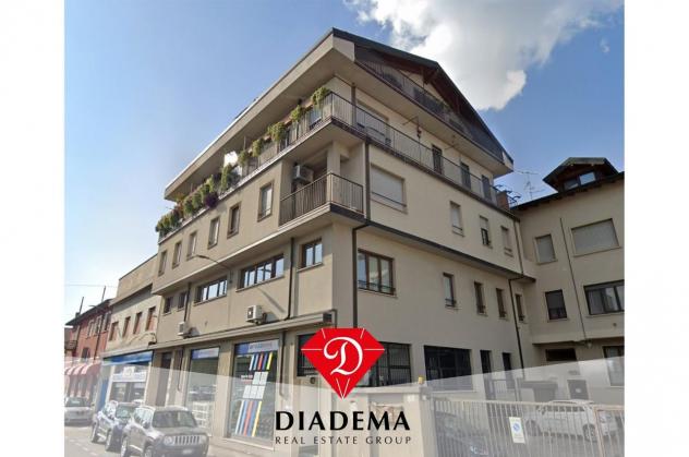 appartamento in vendita a Varese in zona Centro Città