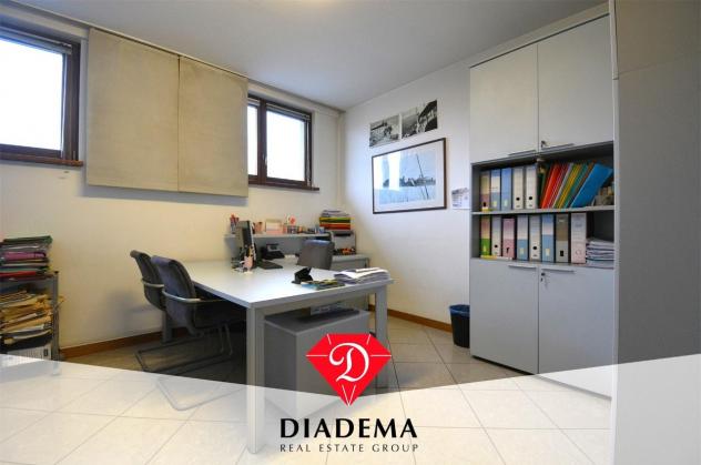 appartamento in vendita a Varese in zona Centro Città